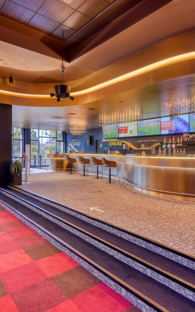 Le bar du Circus Casino Resort Namur